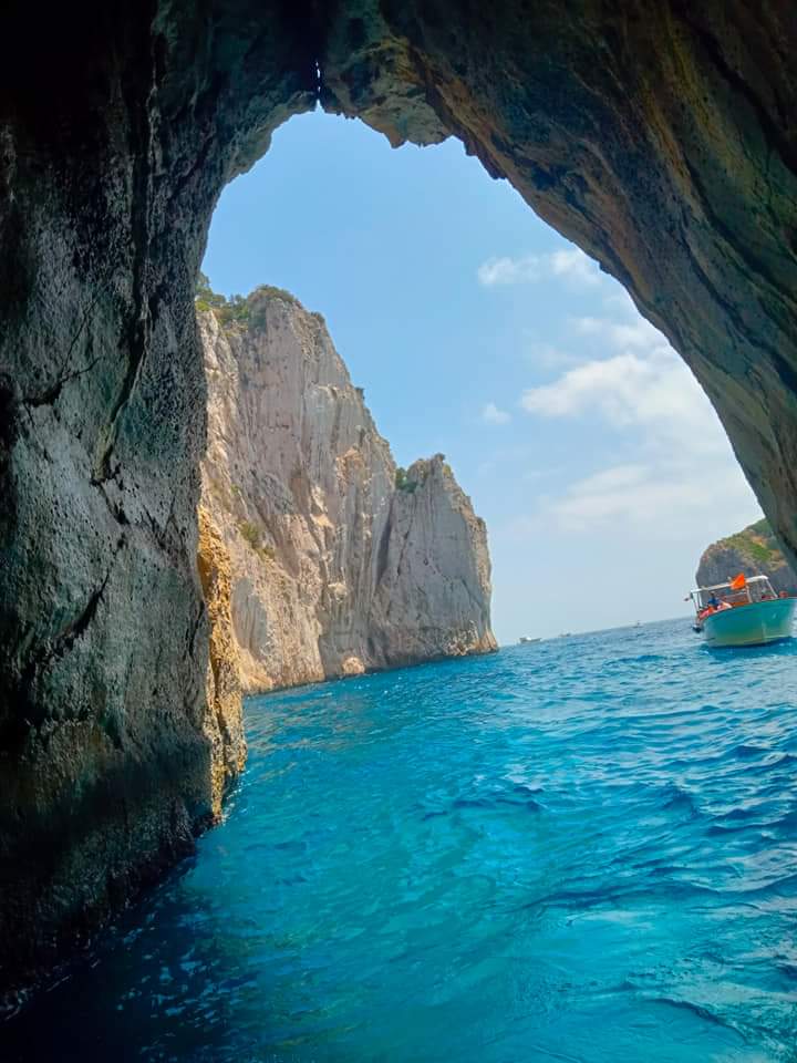 Découverte Enchantée de Capri et Sorrente : Un Voyage Inoubliable en Italie Tunisie