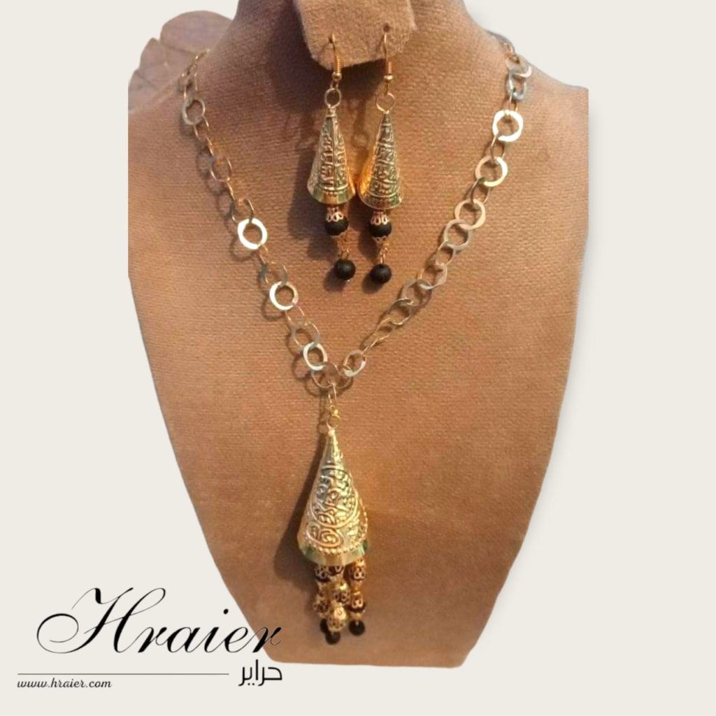 Collier avec boucles d'oreilles Tunisie