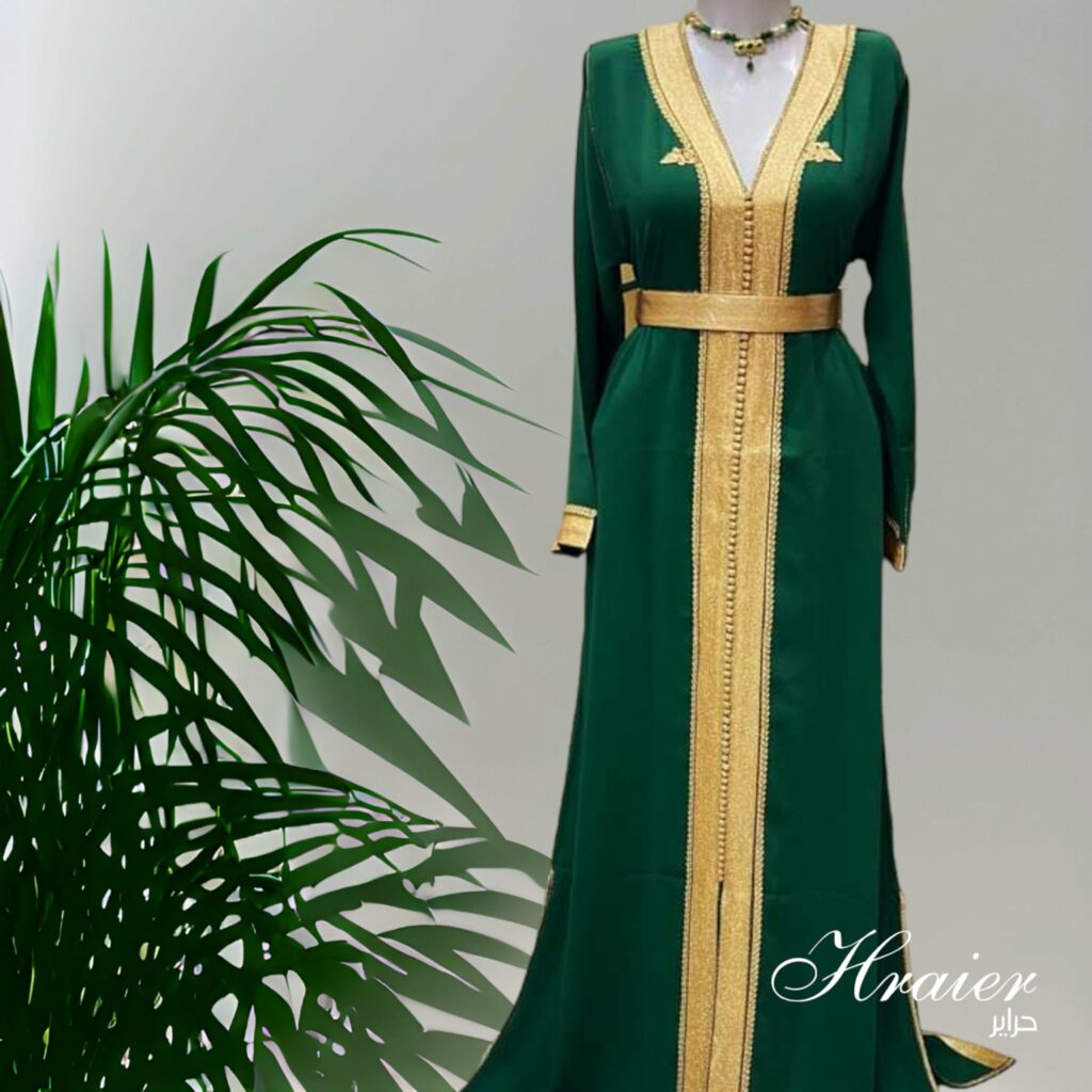 Caftan marocain vert émeraude avec broderie dorée : قفطان مغربي اخضر Tunisie