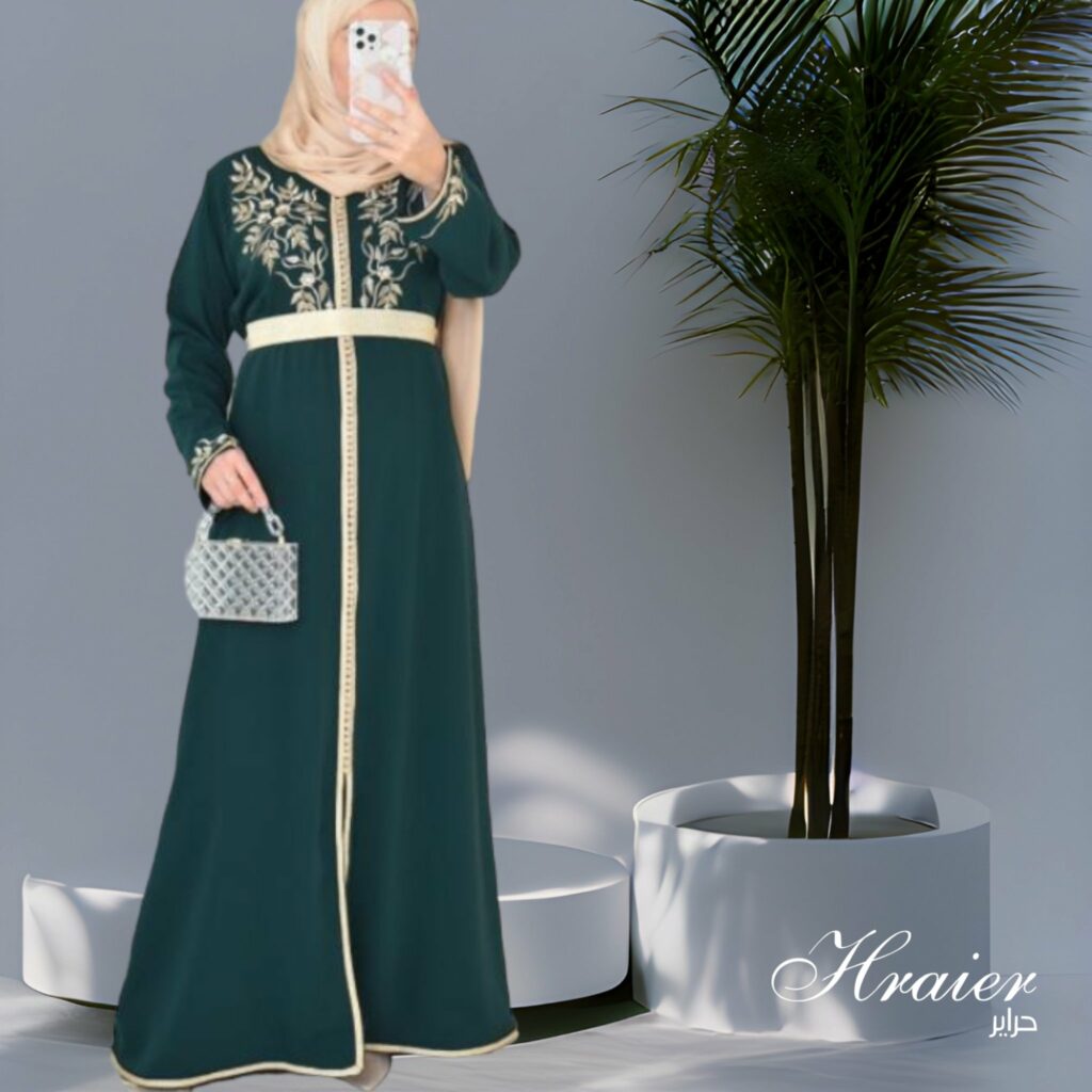 Caftan Marocain Vert en Tissu Crêpe avec Broderie Gold Tunisie