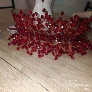 Couronne ornée de motifs et de perles rouges Tunisie