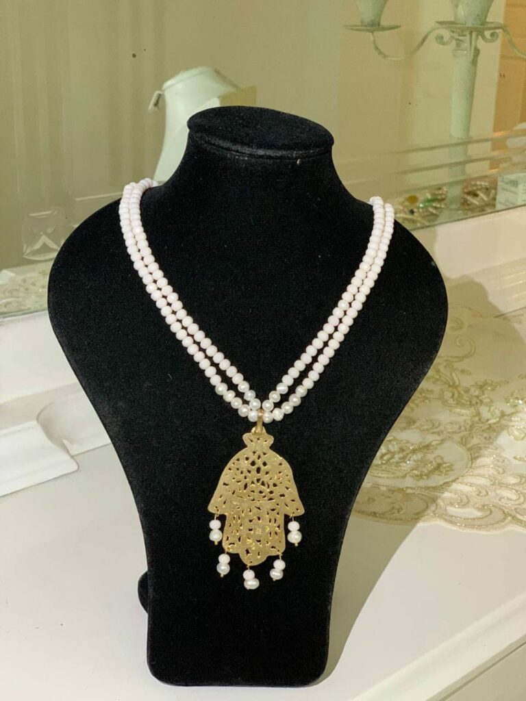 Collier de Luxe en Cuivre et Pierres Blanches. Tunisie