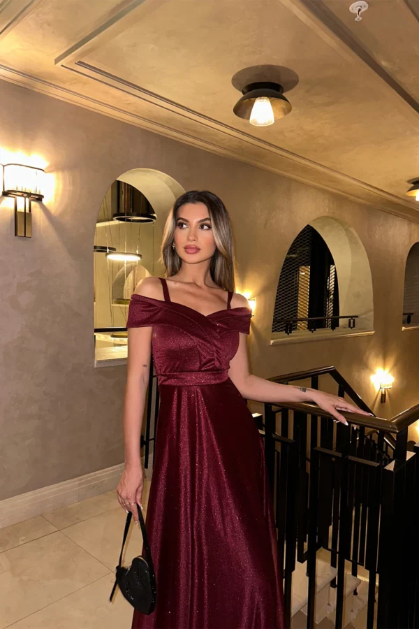 Robe soirée longue col princesse bordeaux Tunisie