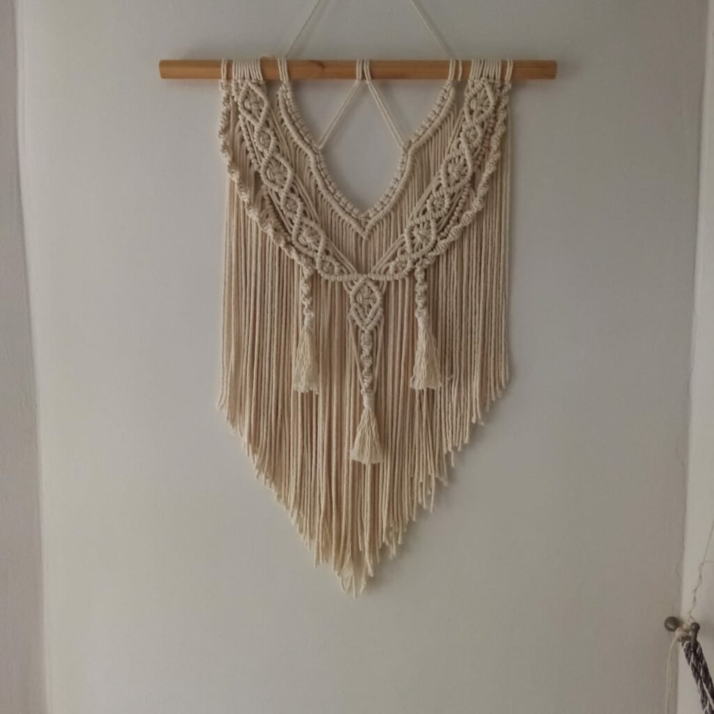 Tableaux Macramé Artisanal Hraier : Élégance Texturée pour Votre Espace Tunisie