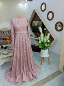 Robe en rose, modèle Rita Tunisie