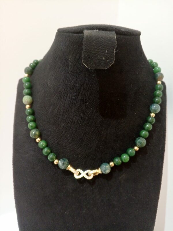 Collier de perles de jade