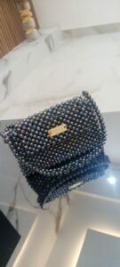 Sac à main de petite taille avec une bandouliére Tunisie