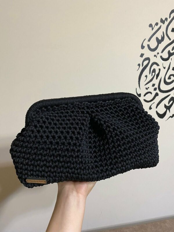 Pochette en crochet, confection artisanale, couleur noir par Sola Tunisie