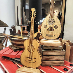 Support smartphone en bois guitare & oud Tunisien Tunisie