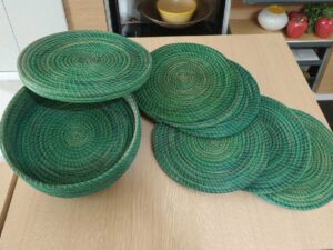 Service 7 pieces artisanal de table en halfa – Élégance naturelle Tunisie