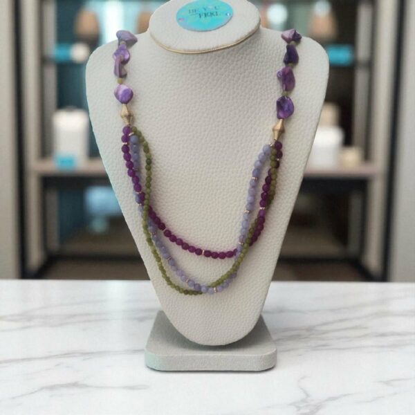 Collier vert mauve Tunisie