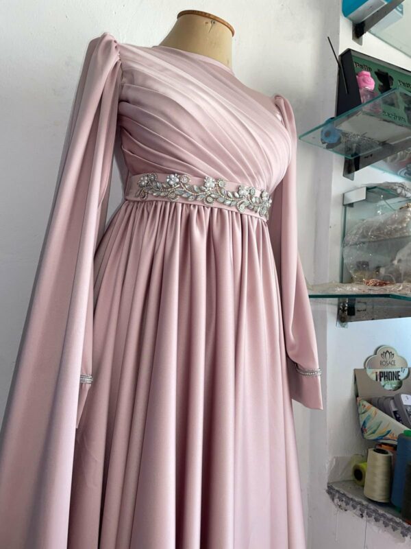 Robe de soirée Élégante en sattin Tunisie