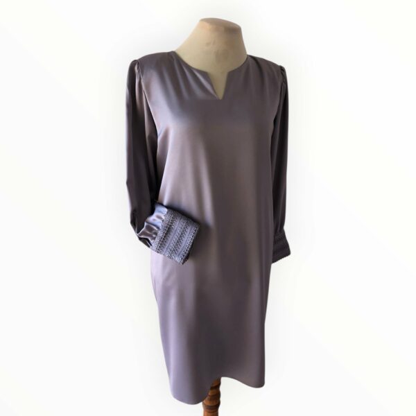 Robe avec manches doublées en tissu satin de soie Tunisie