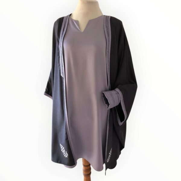 Robe avec manches doublées en tissu satin de soie Tunisie