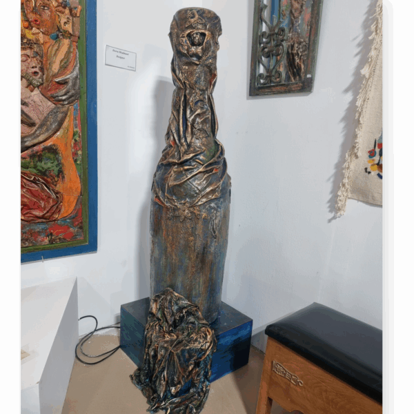 Grand vase artistique scuplte à la main pièce unique Tunisie