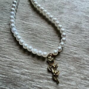 Collier en perles avec un motif en acier inoxydable Tunisie