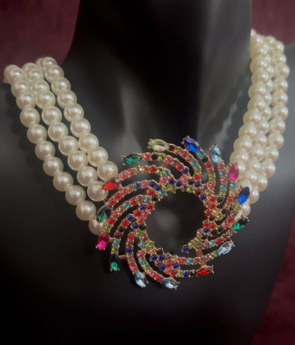 Collier audacieux et raffiné Tunisie
