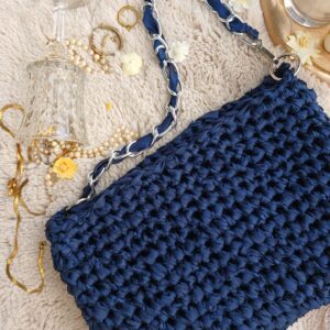 Sac en crochet satiné taille moyenne Tunisie