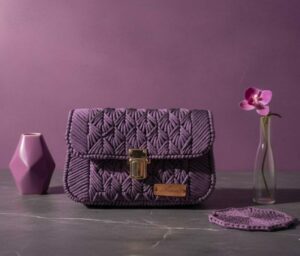 Sac à main fait à la main en fil de canevas, couleur mauve lilas Tunisie