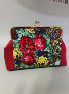 Pochette Ylene Élégance Florale Rouge – Édition Hand Made Tunisie