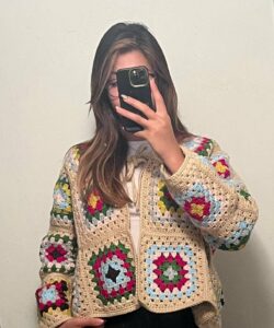 Gilet "Granny Square" en Crochet – Le Gilet Coloré & Tendance Tunisie