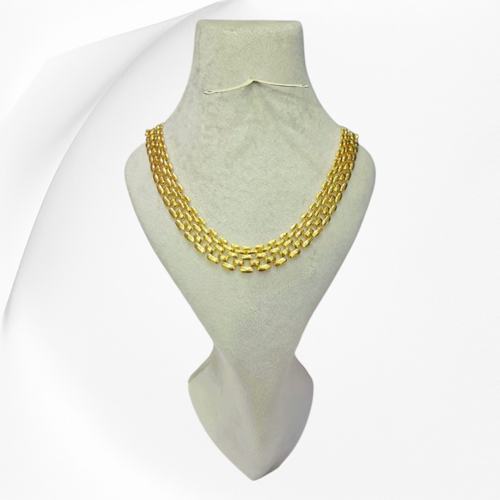 1000396865.png Collier Ras-de-Cou Mailles Texturées Dorées – Style Audacieux Tunisie