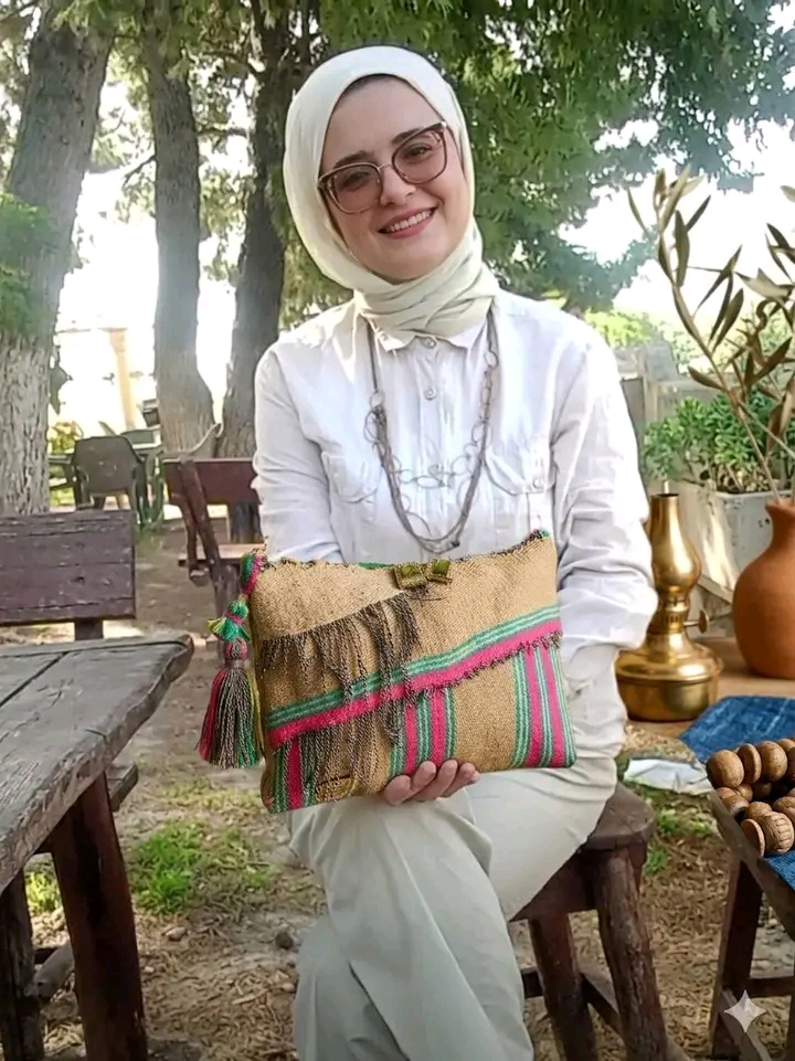 1790278390961 Sac/pochette artisanal, traditionnel réversible Tunisie
